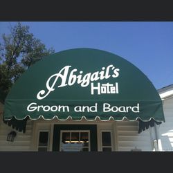 Abigail's Hotel - Abigail's Hotel Groom & Board "Pet care at its finest"