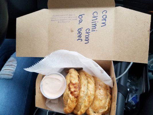 Empanada Mama by null