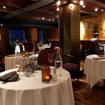 James Martin Manchester - Lots of tables left uncleared because of staff shortage - British Near Me - Manchester, XGM