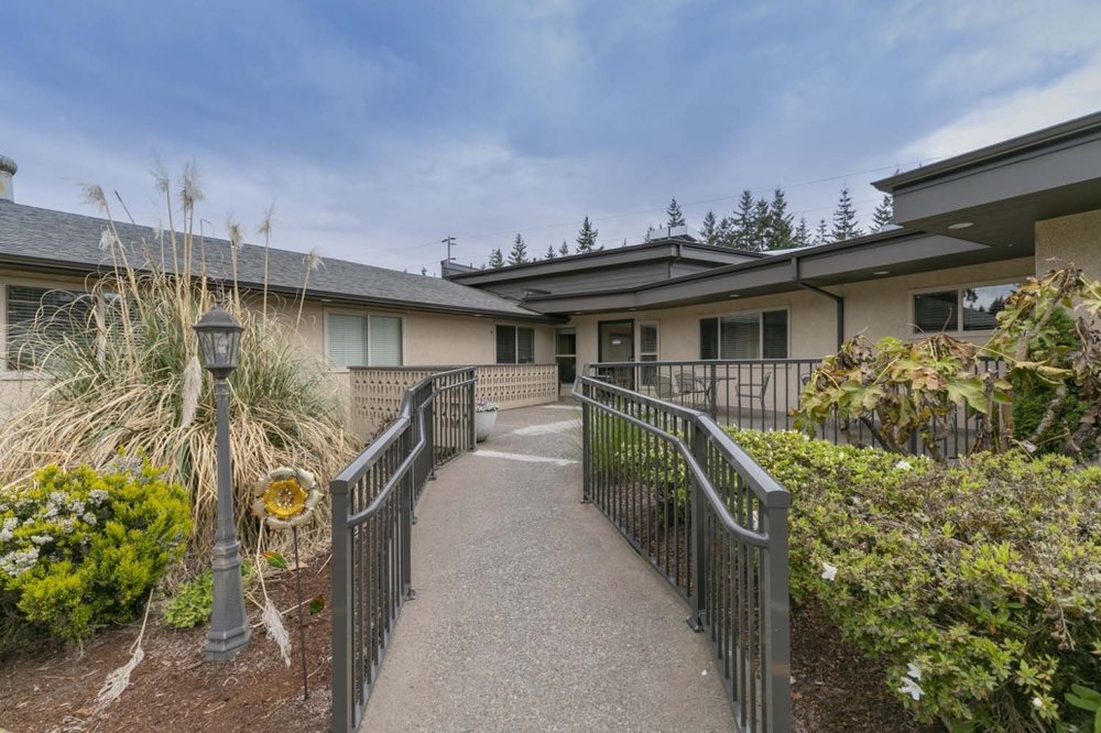 LYNNWOOD POST ACUTE REHAB CENTER 14 Photos & 10 Reviews 5821 188th