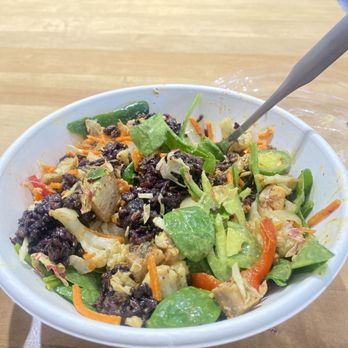 Crisp and Green - Golden Hour Curry - Salad Near Me - West Des Moines, Iowa