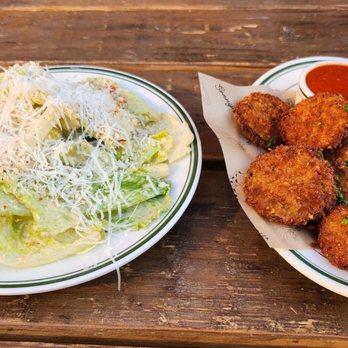 Sonny’s Pizza - Cesar Salad and Zucchini chips - Pizza Near Me - San Diego, California Sonny’s Pizza - Cesar Salad and Zucchini chips - Pizza Near Me - San Diego, California