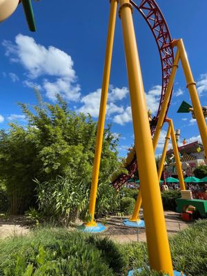 Slinky Dog Dash by null