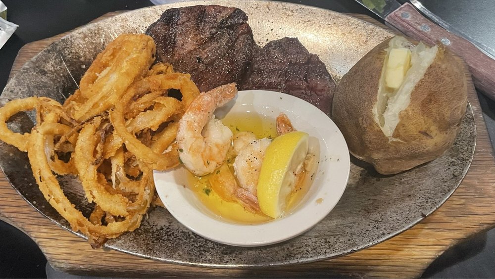 EL RANCHO INNSTEAK & LOBSTER HOUSE Updated November 2024 313