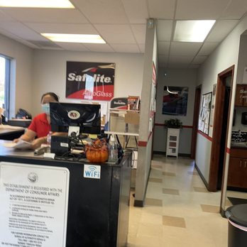Safelite AutoGlass - ... - Auto Glass Services Near Me - Fresno, California Safelite AutoGlass - ... - Auto Glass Services Near Me - Fresno, California
