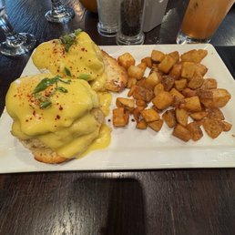 Crabcake Benedict