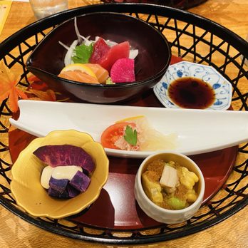 Restaurant SUNTORY - Appetizers and sashimi dish from September shunsai-zen. - Japanese Near Me - Honolulu, Hawaii Restaurant SUNTORY - Appetizers and sashimi dish from September shunsai-zen. - Japanese Near Me - Honolulu, Hawaii