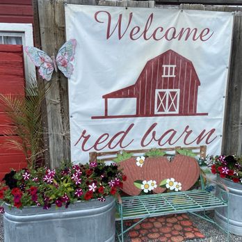 Red Barn Produce - Outside the store. - Honey Near Me - Fruitland, Idaho