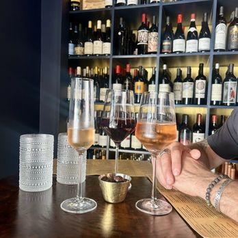 Cocoa Vino - Wine Bars Near Me - Capitola, California