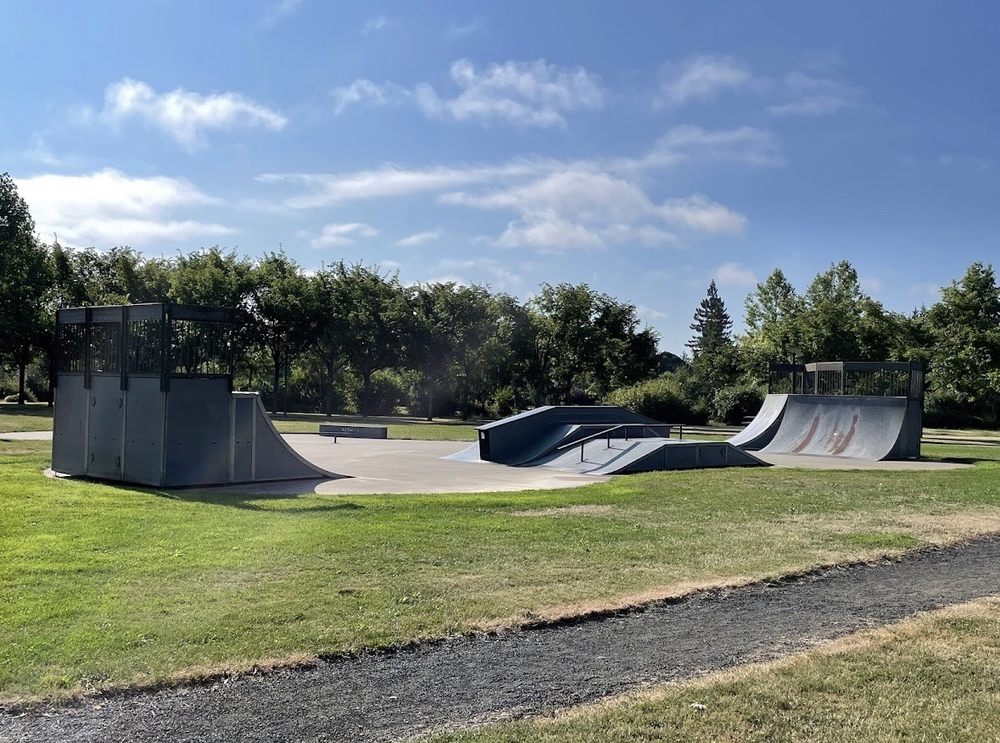 DISCOVERY MEADOWS SKATEPARK Updated August 2024 1358 SW Cypress Ln
