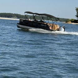 Carefree Boat Club on Lake Lanier - Lake Lanier