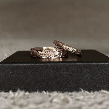 Golden String - Custom engraved floral wedding bands - Jewelry Near Me - Los Angeles, California