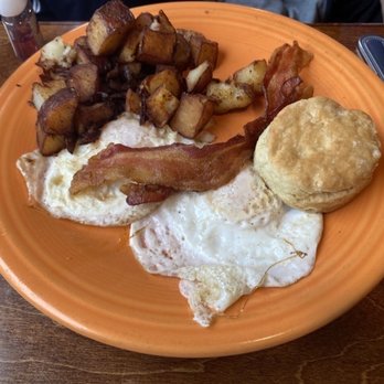 Thunderbird Cafe - Eggs, bacon, potatoes and a biscuit. Good stuff. - Breakfast & Brunch Near Me - McGaheysville, Virginia