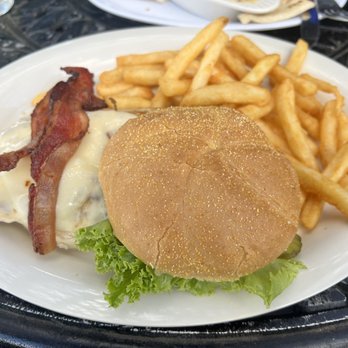 Vickery's Bar & Grill - Grilled Mahi Club - Bars Near Me - Mount Pleasant, South Carolina Vickery's Bar & Grill - Grilled Mahi Club - Bars Near Me - Mount Pleasant, South Carolina