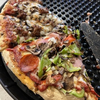 Barro's Pizza - Yummy pizza - Pizza Near Me - Mckinney, Texas Barro's Pizza - Yummy pizza - Pizza Near Me - Mckinney, Texas