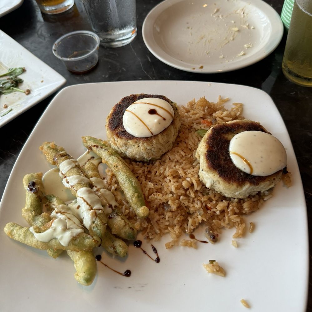 Big Fish Restaurant & Bar - Crab Cake entree - Seafood Near Me - Orange Beach, Alabama