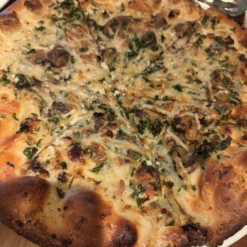 Earls Kitchen + Bar - Kale and Mushroom Vegan Pizza - New American Near Me - Boston, Massachusetts