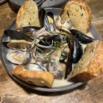 Midway Mercantile - Mussels - New American Near Me - Midway, Utah