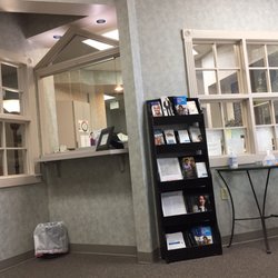 Crestwood Dental Care - Lobby