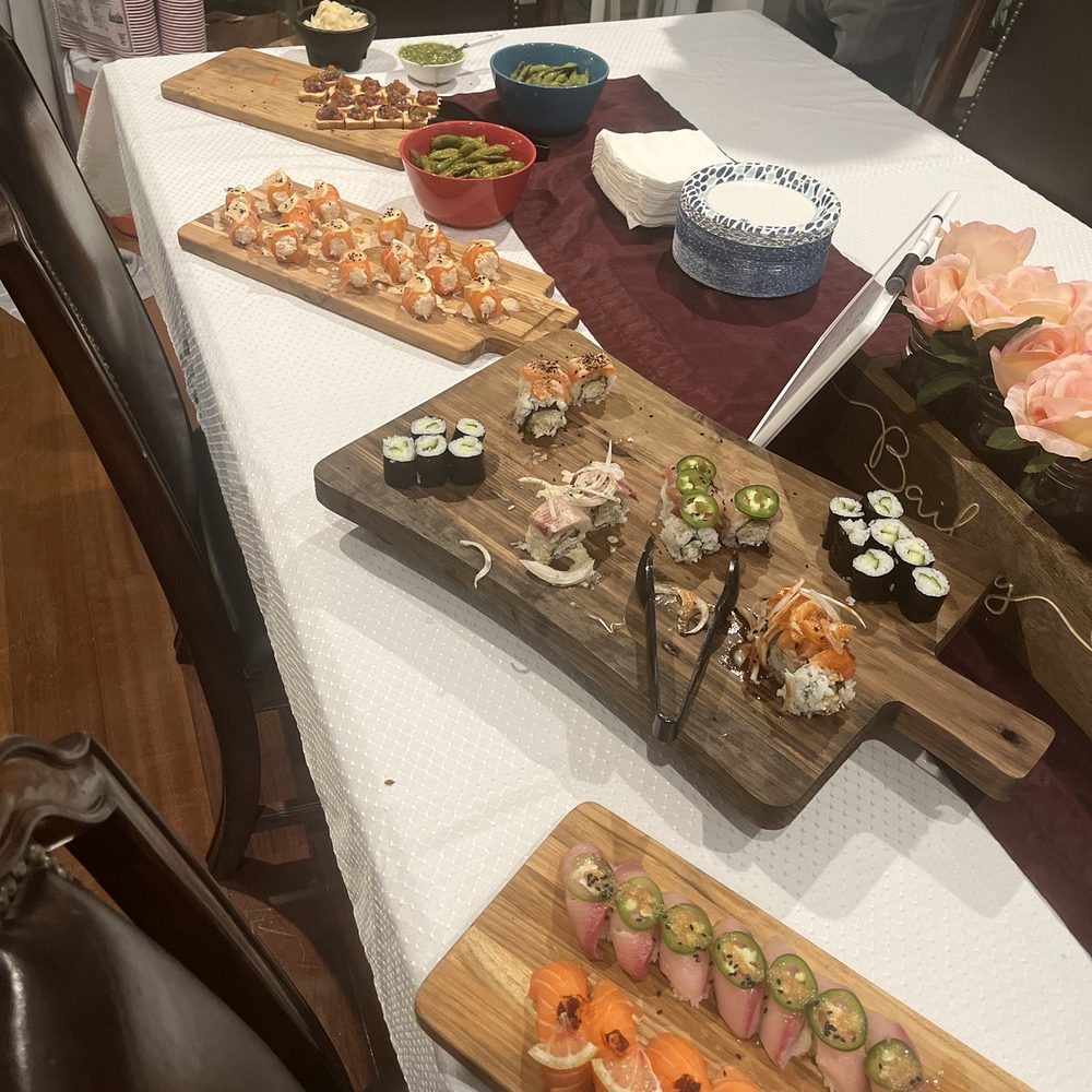 The Homakase Chef - Nigiri and sushi platters for larger parties - Personal Chefs Near Me The Homakase Chef - Nigiri and sushi platters for larger parties - Personal Chefs Near Me