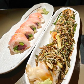 Blufish Sushi Bistro - OCEAN DRIVE (left) and JUNGLE ROLL (right) - Sushi Bars Near Me - Park Ridge, Illinois