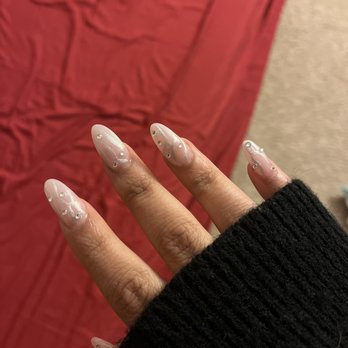 Hollywood Nails Salon - Nail Salons Near Me - South Riding, Virginia