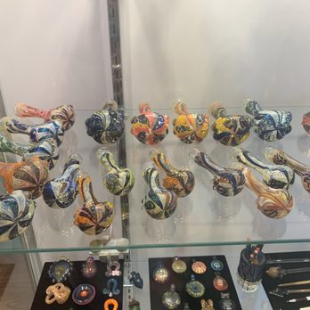 Aardvark Glass - Great quality and so many to choose from - Head Shops Near Me - Norfolk, Virginia