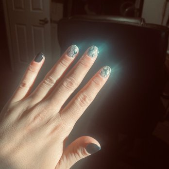 Chérie Nails - Nail Salons Near Me - Glendora, California