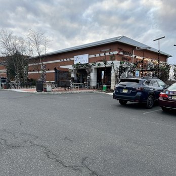 Zinna's Bistro - The outside - Italian Near Me - Cranbury, New Jersey Zinna's Bistro - The outside - Italian Near Me - Cranbury, New Jersey