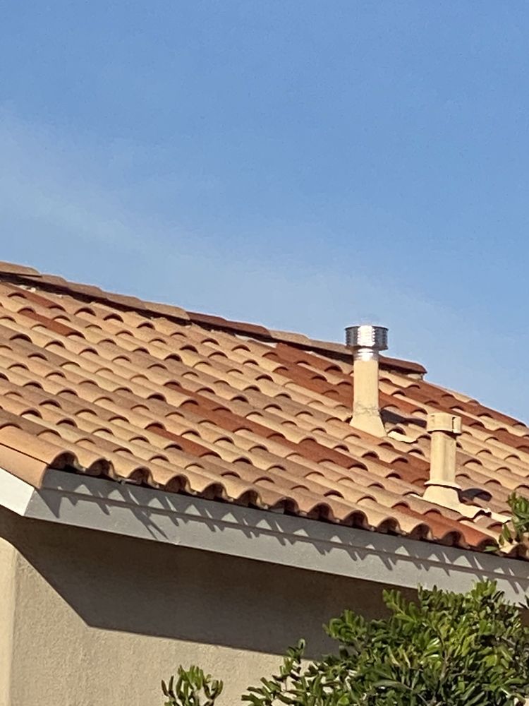 Slide of Mckay's Roofing