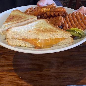 Upstream Brewing - Adult grilled cheese with sweet potato fries. - Bars Near Me - Omaha, Nebraska