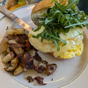 Mama's On Washington Square - Breakfast & Brunch Near Me - San Francisco, California