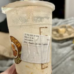 Teapioca Lounge - Peach Cobbler Smoothie