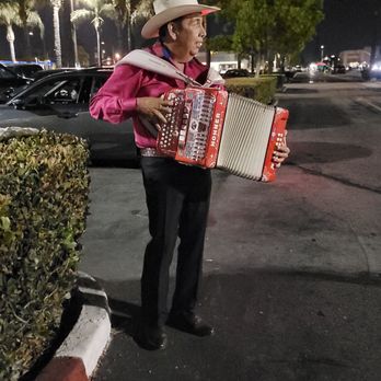 Target - Department Stores Near Me - South Gate, California