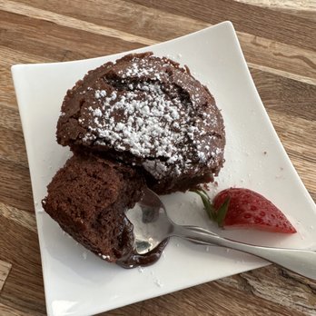 The Real Food Academy - Chocolate melting cake - Cooking Classes Near Me - Miami, Florida The Real Food Academy - Chocolate melting cake - Cooking Classes Near Me - Miami, Florida