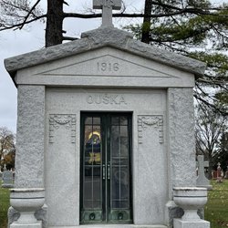 ST ADALBERT CEMETERY & MAUSOLEUMS - 46 Photos - 6800 N Milwaukee Ave ...