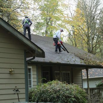 A&R Construction - Moss Removal in West Olympia. - Roofing Near Me - Eastsound, Washington