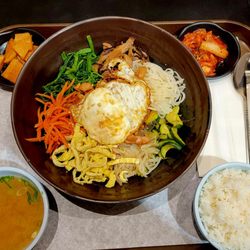 Sogongdong Tofu & BBQ - A4. Bibimbap Regular Bowl ()