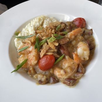 Coop 303 - Shrimp & Grits - New American Near Me - Atlantic Beach, Florida