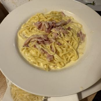 La Flauta - Spaghetti carbonara - Spanish Near Me - Barcelona, B La Flauta - Spaghetti carbonara - Spanish Near Me - Barcelona, B