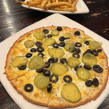 Scratch Pub & Grill - Cheese Flatbread add pickles and black olives - recommended by waitress - Comfort Food Near Me - Mesa, Arizona