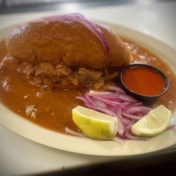 Tacos y Torta Chalios - Torta ahogada