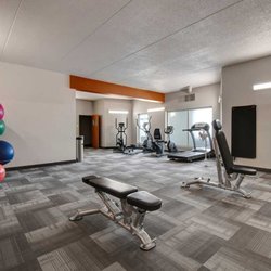 Centre Pointe Plaza Apartment Homes