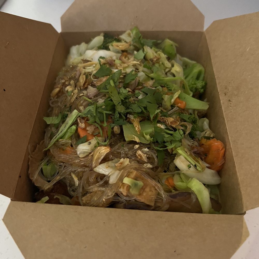 Vinh Loi Tofu - Mung bean noodle stir fry - Vietnamese Near Me - Reseda, California Vinh Loi Tofu - Mung bean noodle stir fry - Vietnamese Near Me - Reseda, California