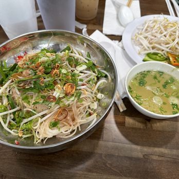 Ba Le Restaurant - Vietnamese Near Me - Arlington, Texas