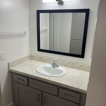 Del Mar Apartments - Bathroom, vanity, and rose quartz countertops - Apartments Near Me - Pasadena, California Del Mar Apartments - Bathroom, vanity, and rose quartz countertops - Apartments Near Me - Pasadena, California