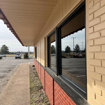 Top Shelf Window Cleaning - Cici's Pizza Exterior - Window Washing Near Me Top Shelf Window Cleaning - Cici's Pizza Exterior - Window Washing Near Me