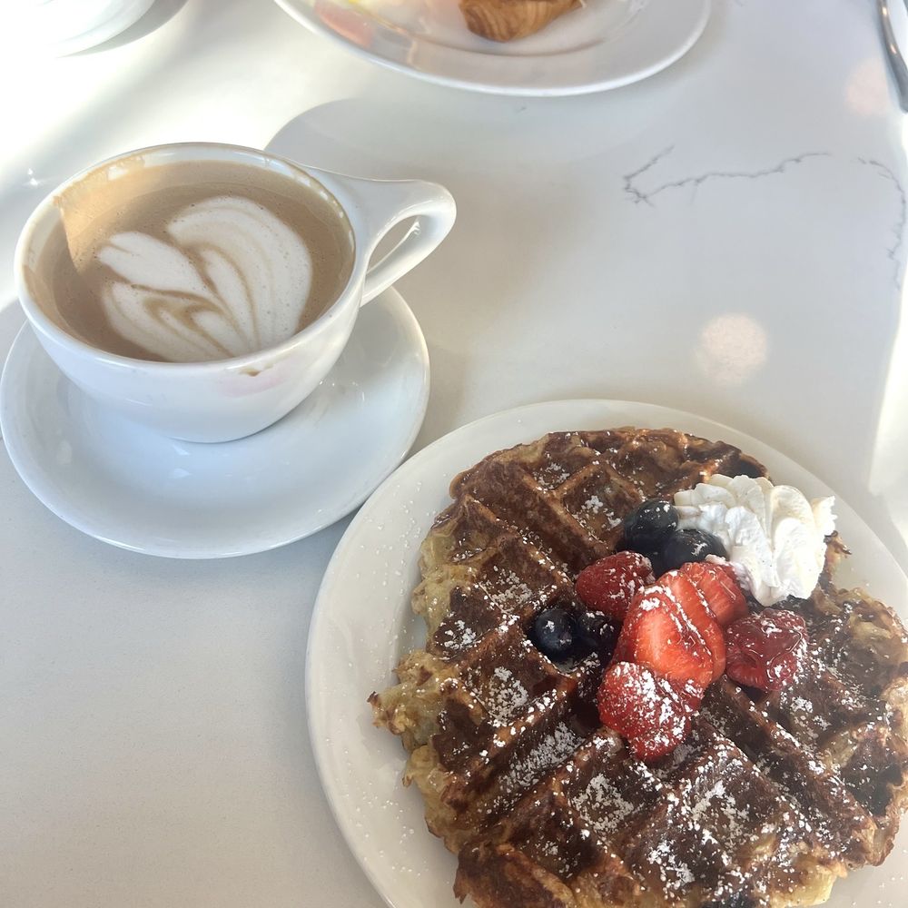 Le Coffee Shop - French toast (shaped like a waffle) with berries and cream. - Breakfast & Brunch Near Me - Temecula, California