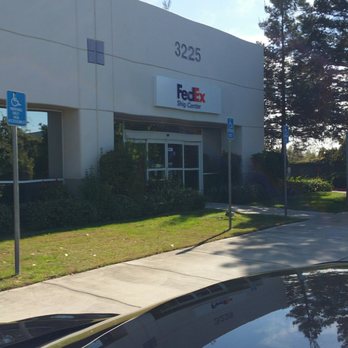 FedEx Ship Center - Peep the new signage - Shipping Centers Near Me - Clovis, California