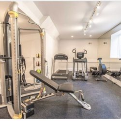The Dunes East Hampton - Fully equipped gym on the premises at The Dunes